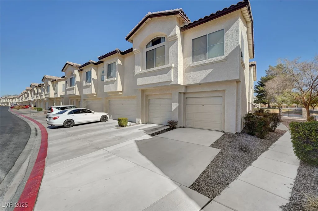 4910 Black Bear, Las Vegas, NV 89149