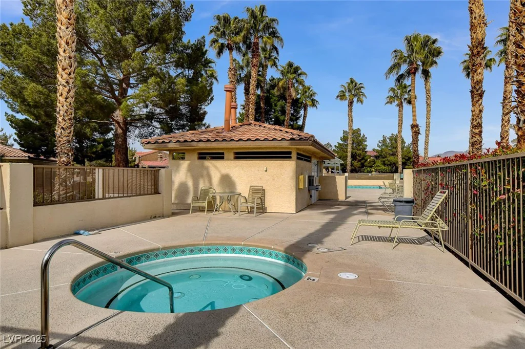 4910 Black Bear, Las Vegas, NV 89149