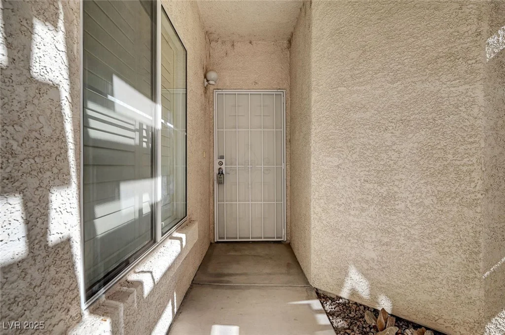 4910 Black Bear, Las Vegas, NV 89149