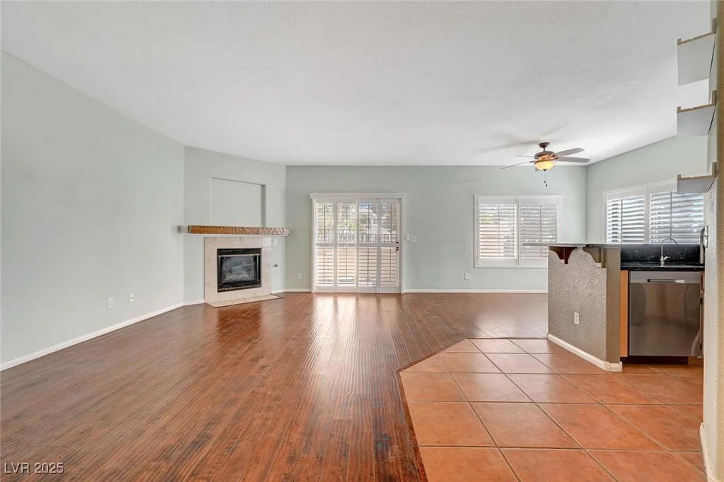 4910 Black Bear, Las Vegas, NV 89149