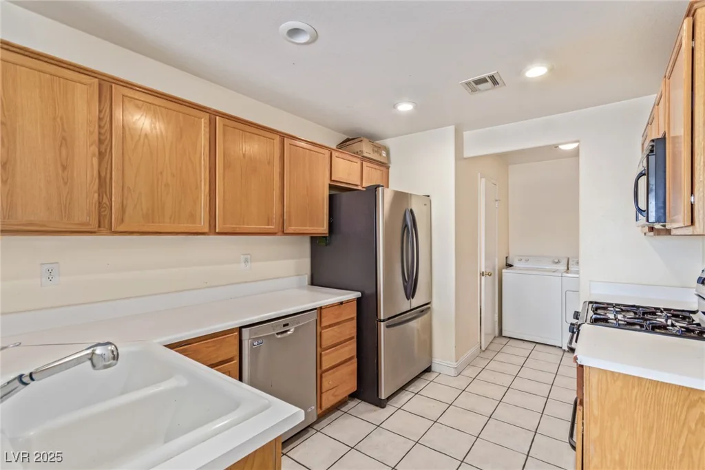 3866 Starfield, Las Vegas, NV 89147