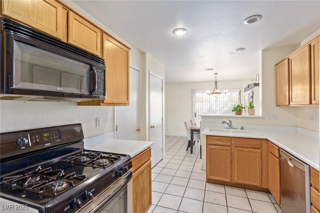 3866 Starfield, Las Vegas, NV 89147