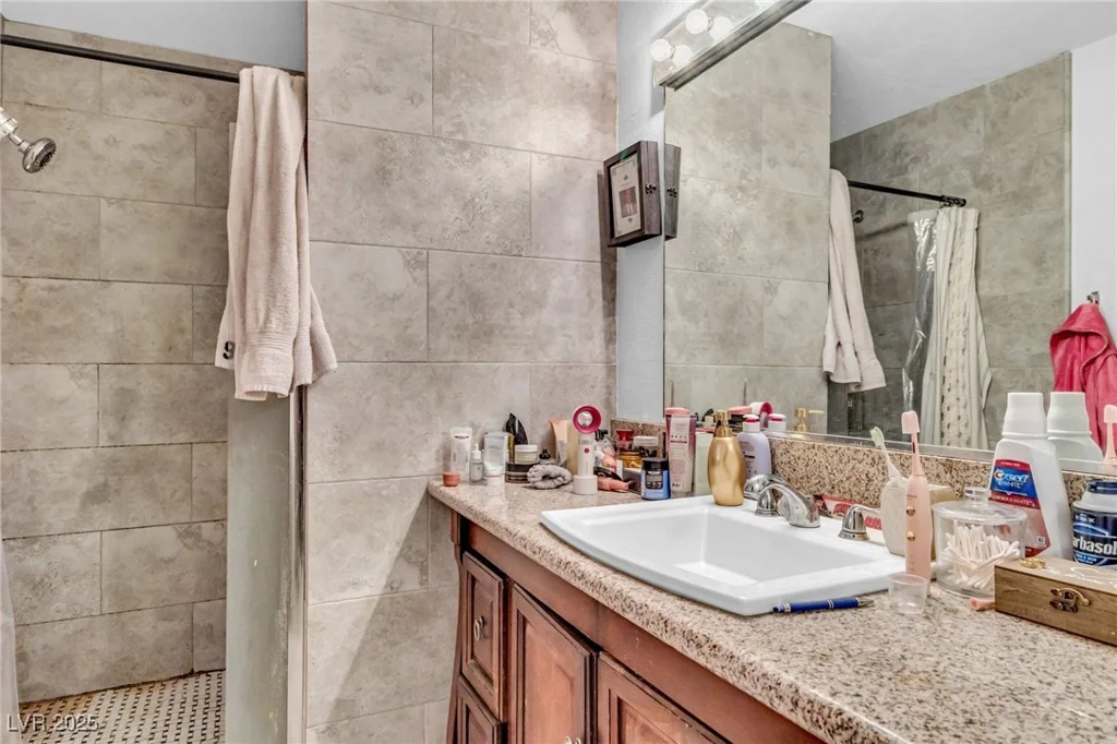 2200 Fort Apache, Las Vegas, NV 89117