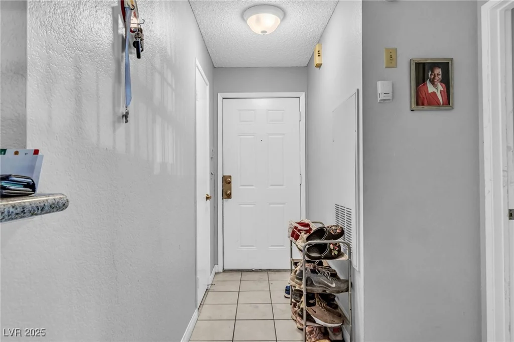 2200 Fort Apache, Las Vegas, NV 89117