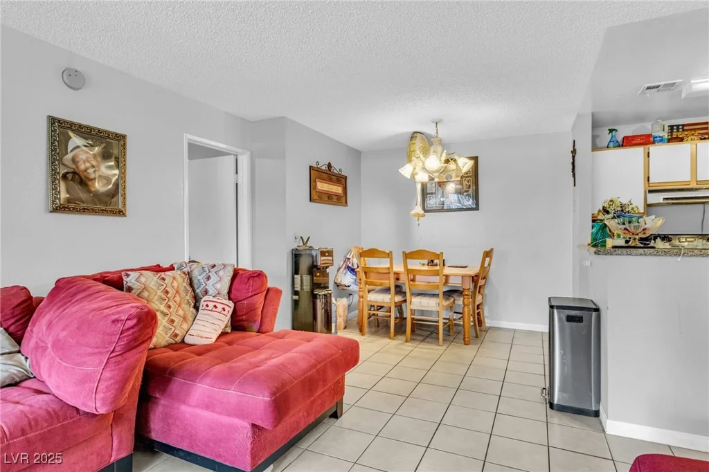 2200 Fort Apache, Las Vegas, NV 89117