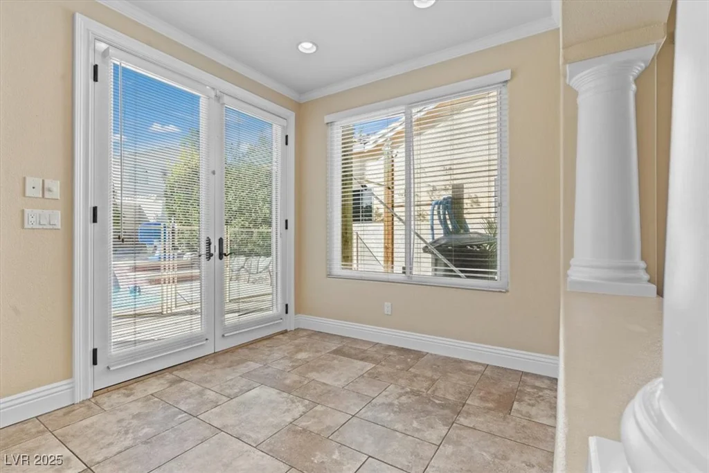 3101 Villa Colonade, Las Vegas, NV 89128
