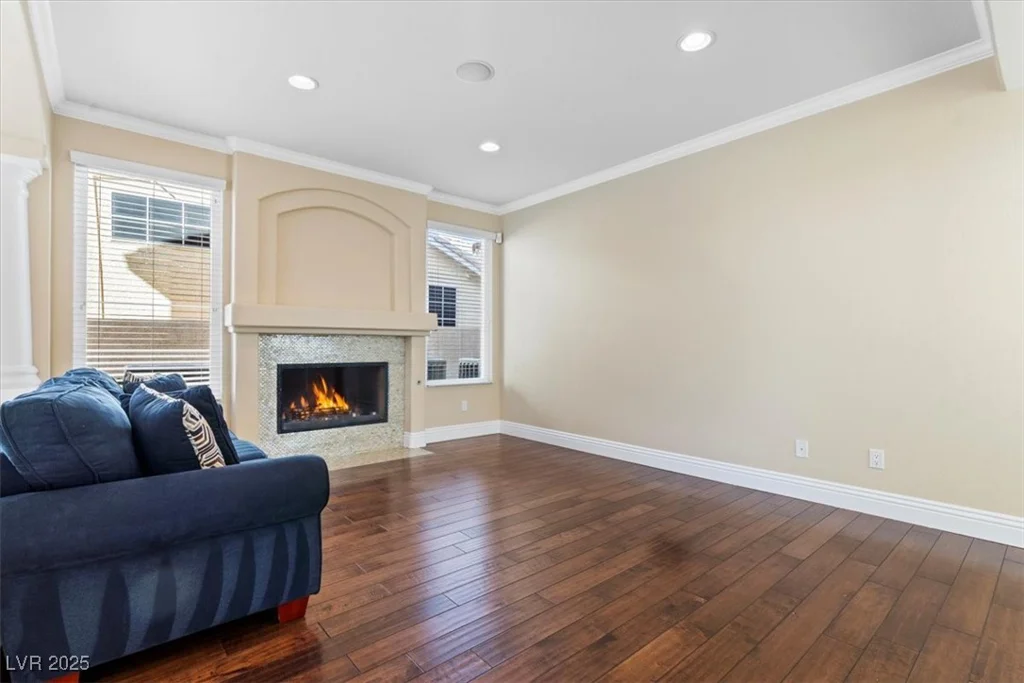 3101 Villa Colonade, Las Vegas, NV 89128