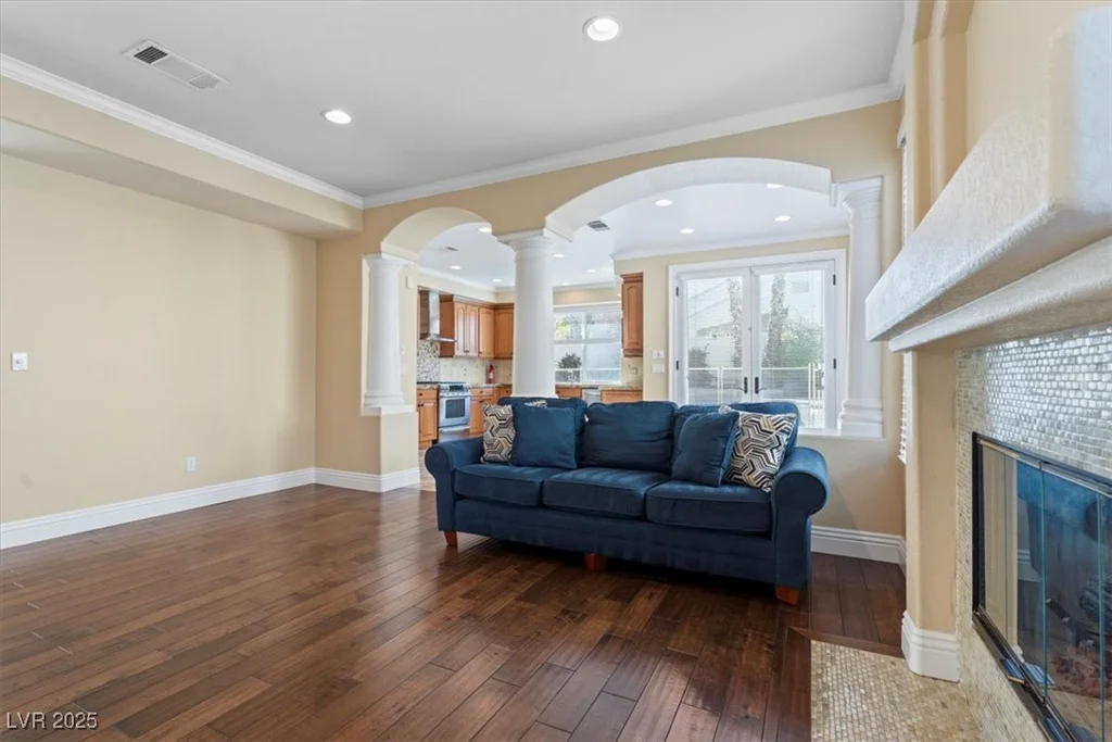 3101 Villa Colonade, Las Vegas, NV 89128