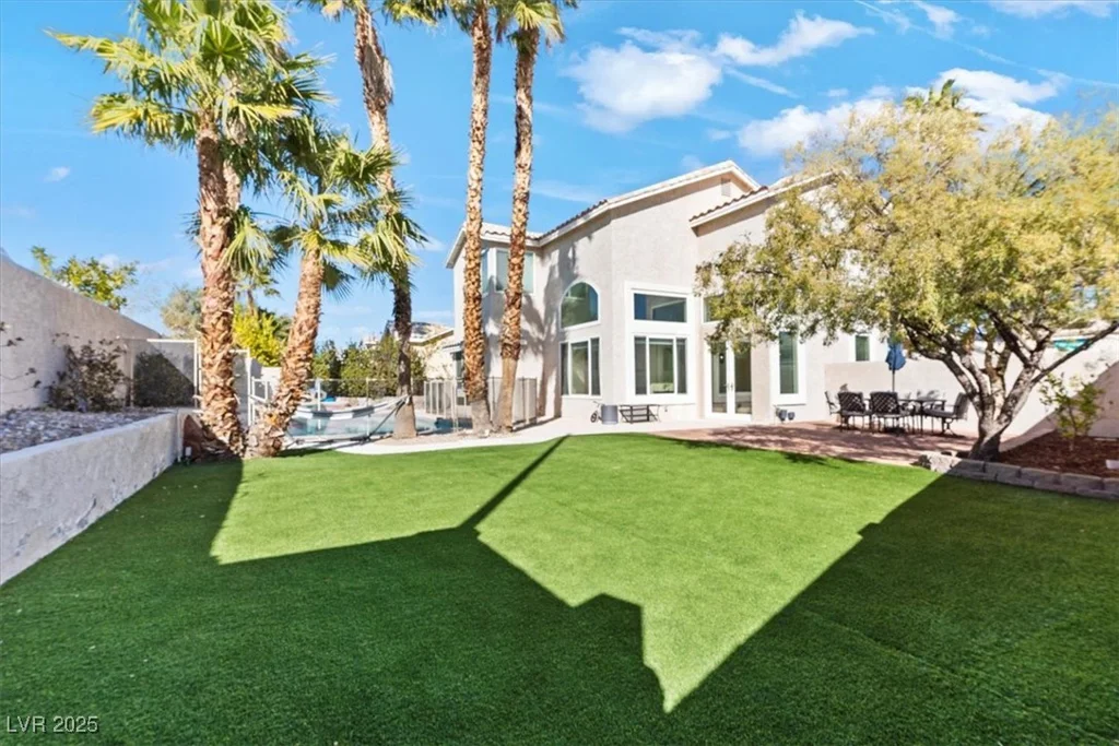 3101 Villa Colonade, Las Vegas, NV 89128
