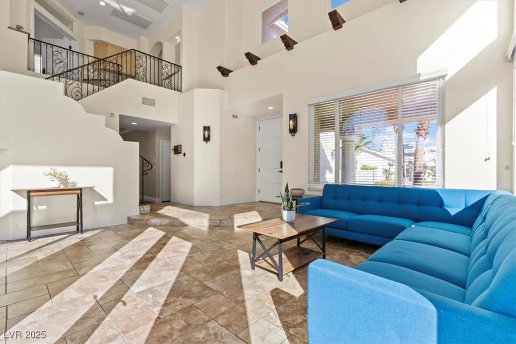 3101 Villa Colonade, Las Vegas, NV 89128