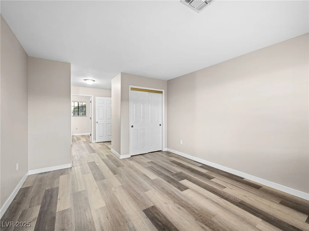2851 Valley View, Las Vegas, NV 89102