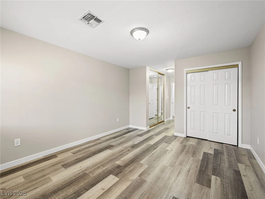 2851 Valley View, Las Vegas, NV 89102