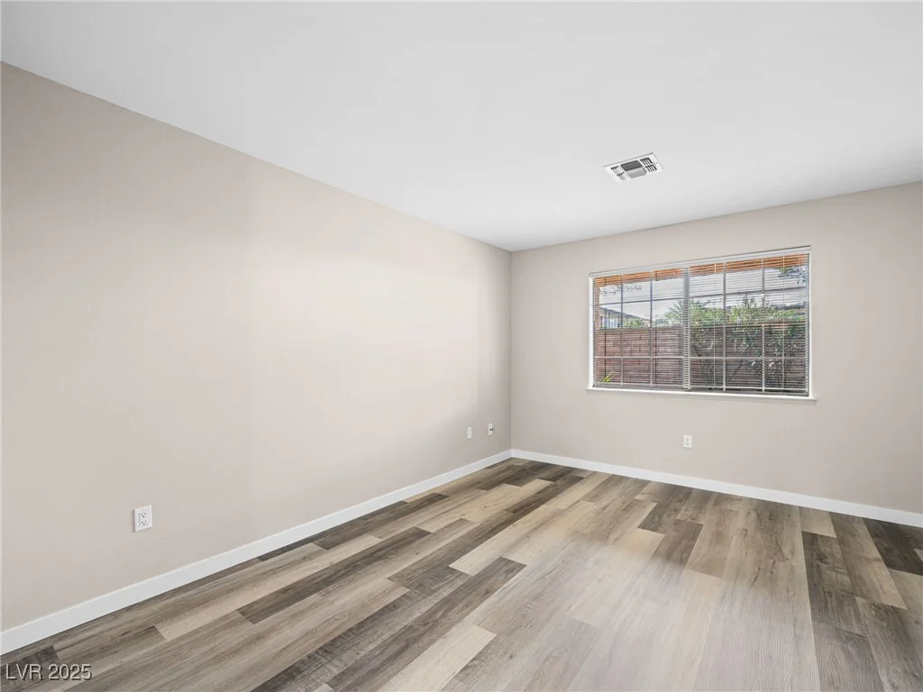 2851 Valley View, Las Vegas, NV 89102