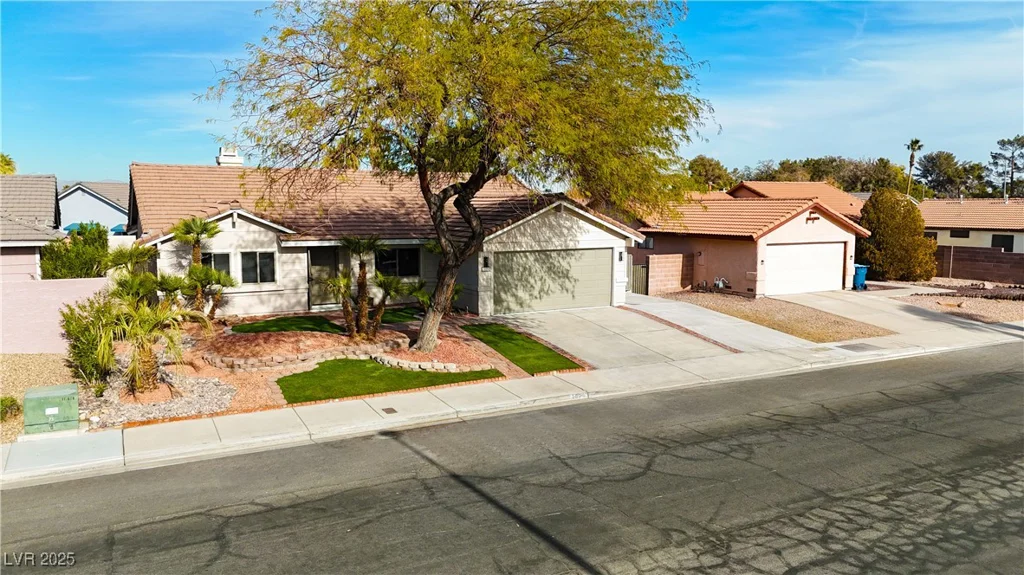 1824 Navarre, Henderson, NV 89014