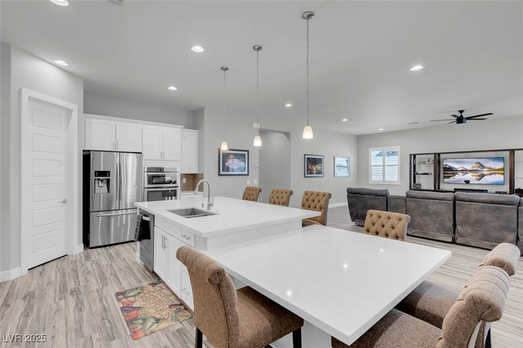 351 Dandelion Brook Ct, Las Vegas, NV 89148
