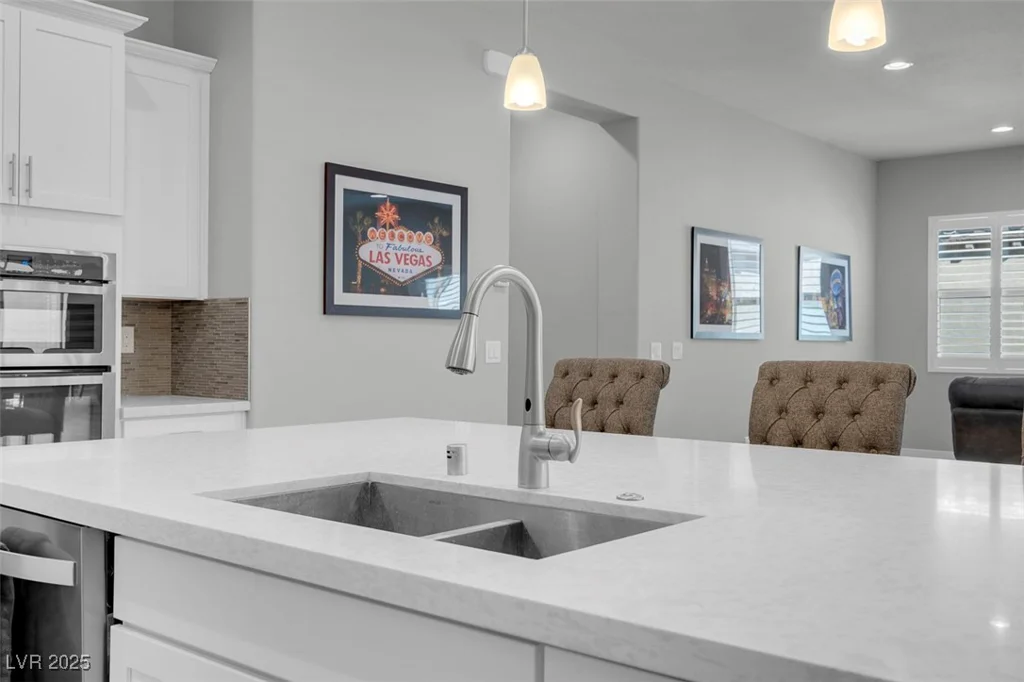351 Dandelion Brook Ct, Las Vegas, NV 89148