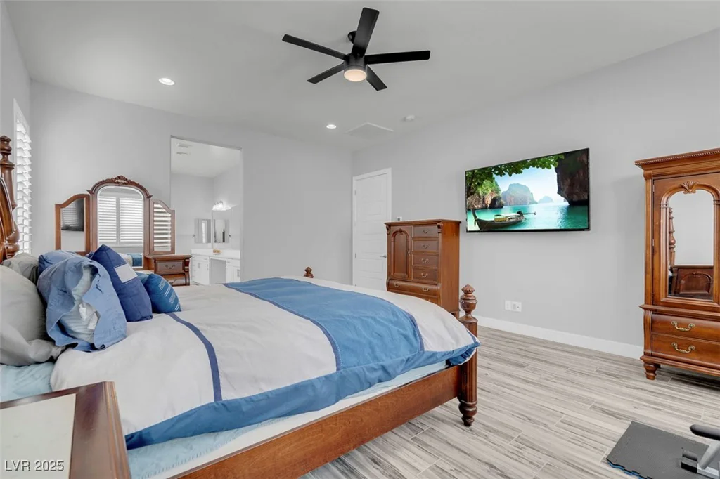 351 Dandelion Brook Ct, Las Vegas, NV 89148