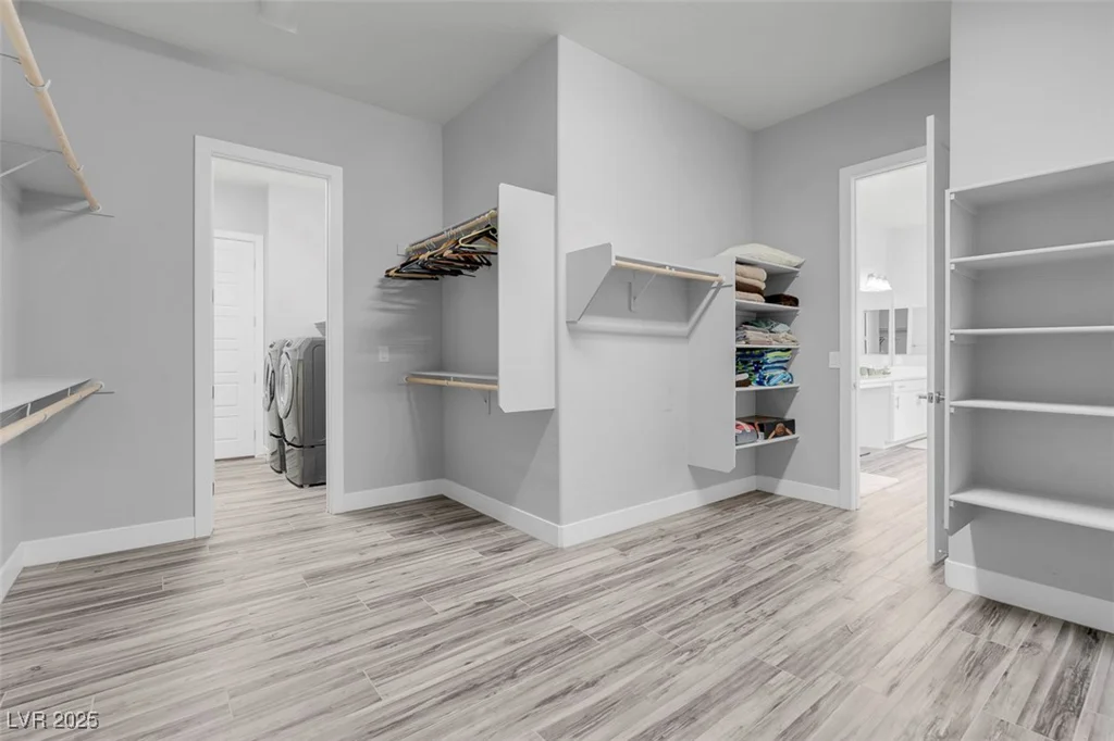 351 Dandelion Brook Ct, Las Vegas, NV 89148