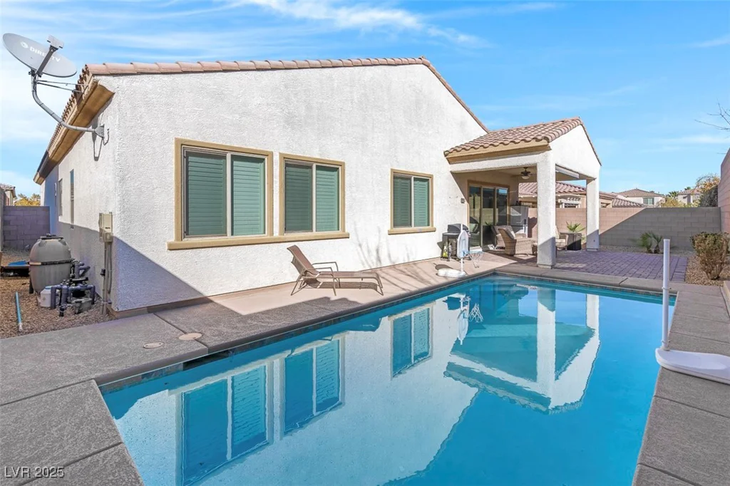 351 Dandelion Brook Ct, Las Vegas, NV 89148