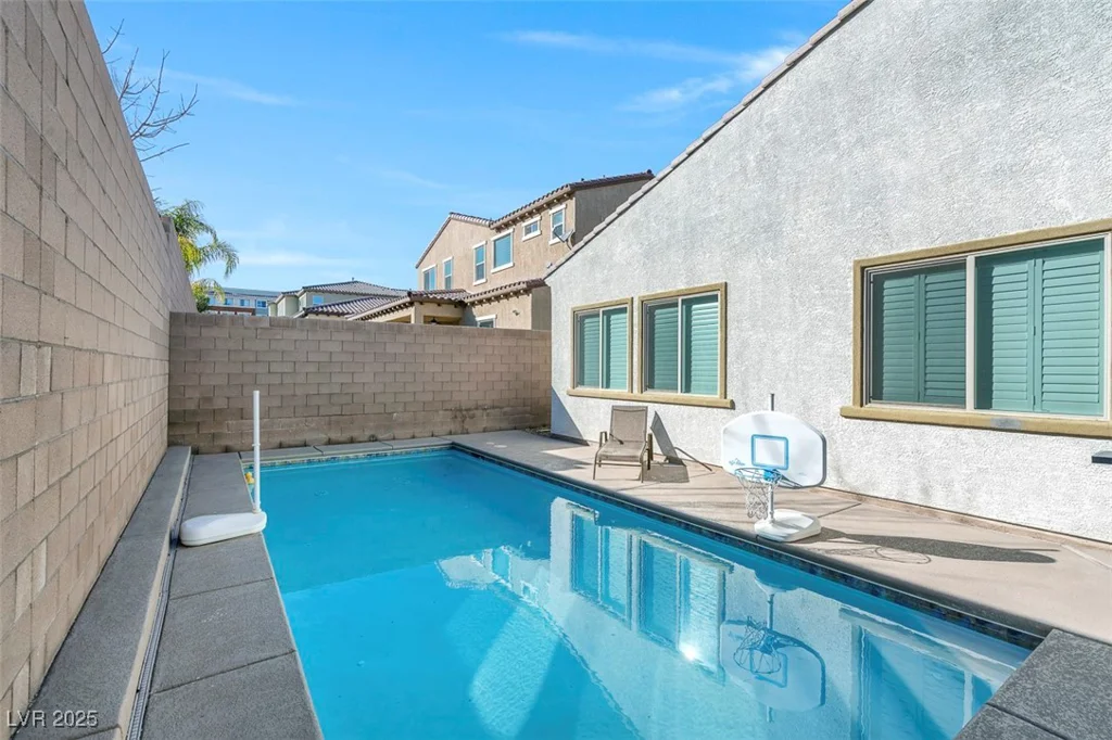 351 Dandelion Brook Ct, Las Vegas, NV 89148