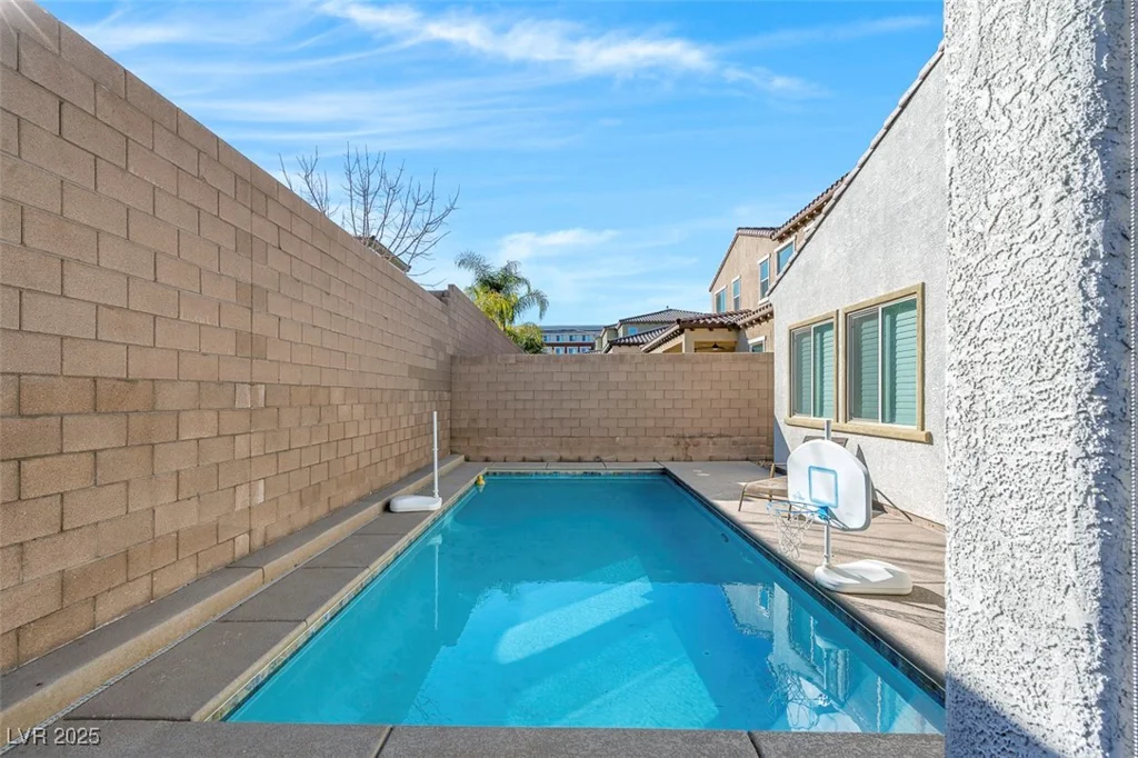 351 Dandelion Brook Ct, Las Vegas, NV 89148