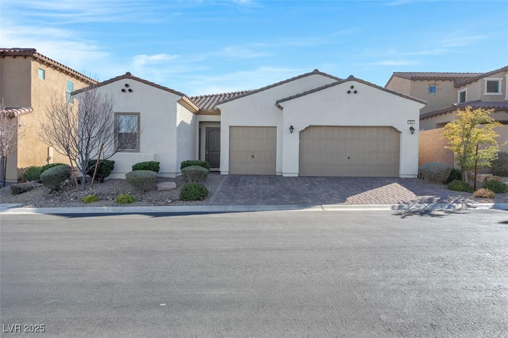 351 Dandelion Brook Ct, Las Vegas, NV 89148