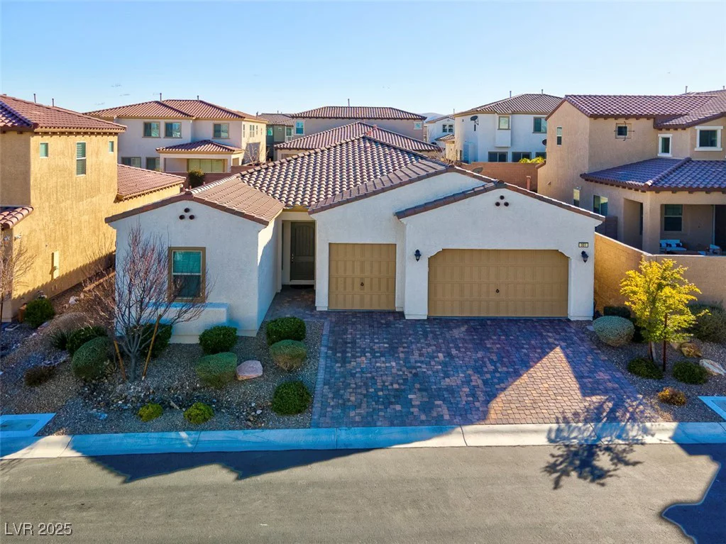 351 Dandelion Brook Ct, Las Vegas, NV 89148