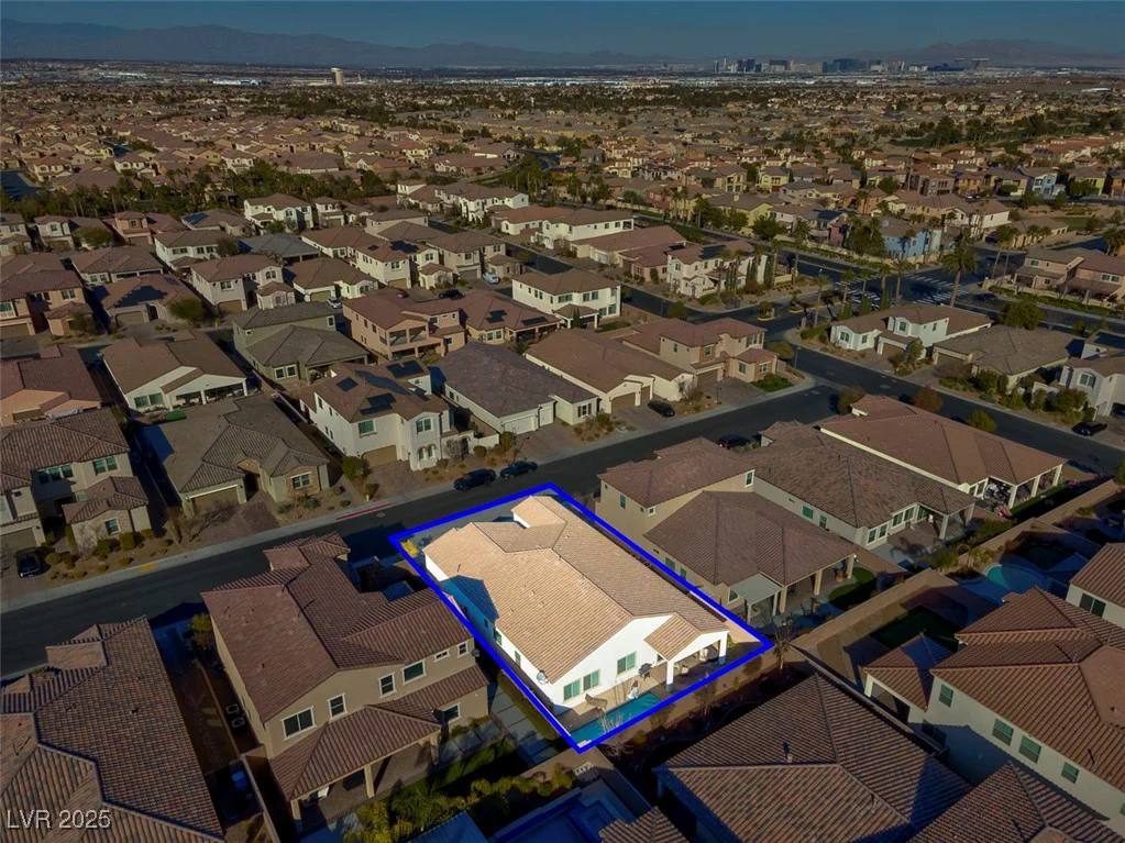 351 Dandelion Brook Ct, Las Vegas, NV 89148