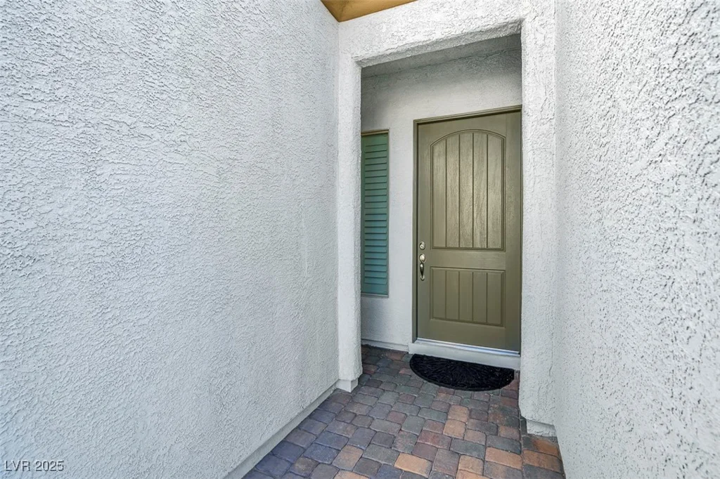 351 Dandelion Brook Ct, Las Vegas, NV 89148