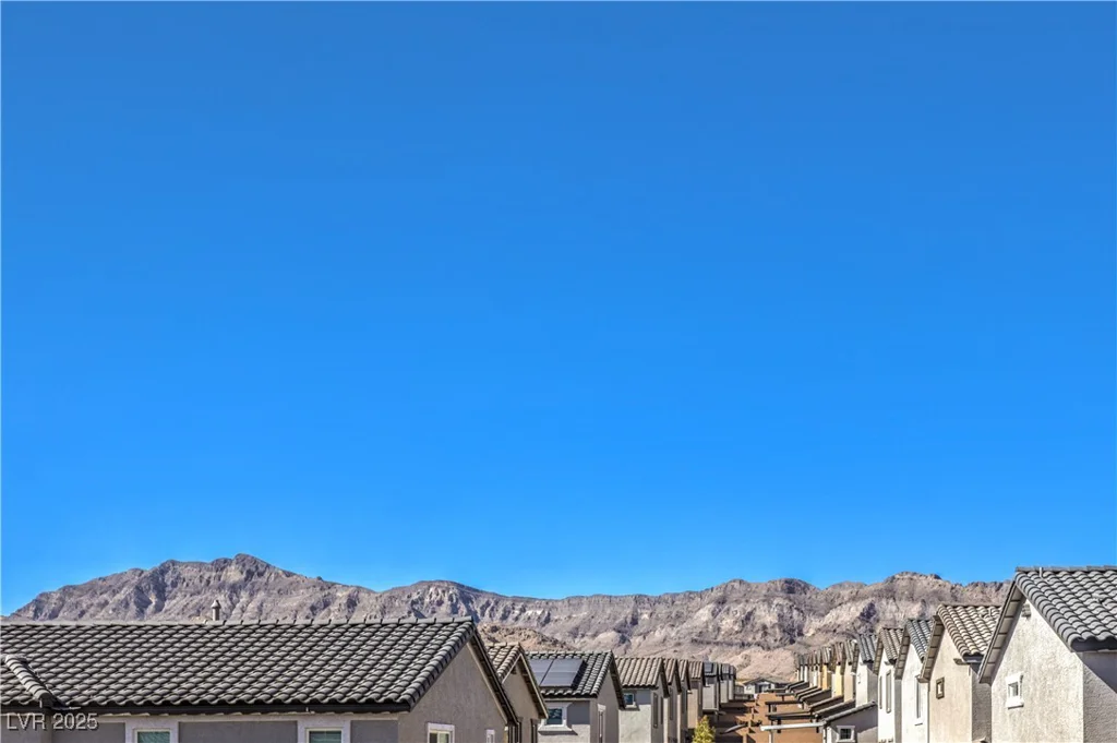 6850 Sweet Bay, Las Vegas, NV 89166