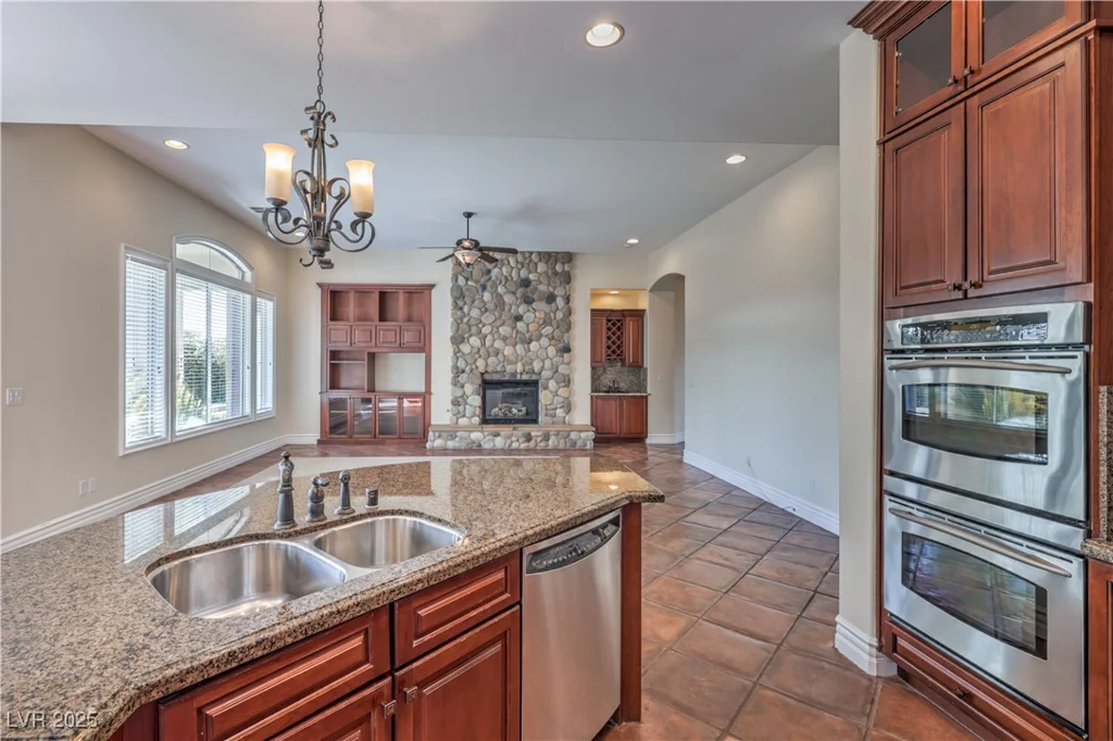 1477 Foothills Village, Henderson, NV 89012