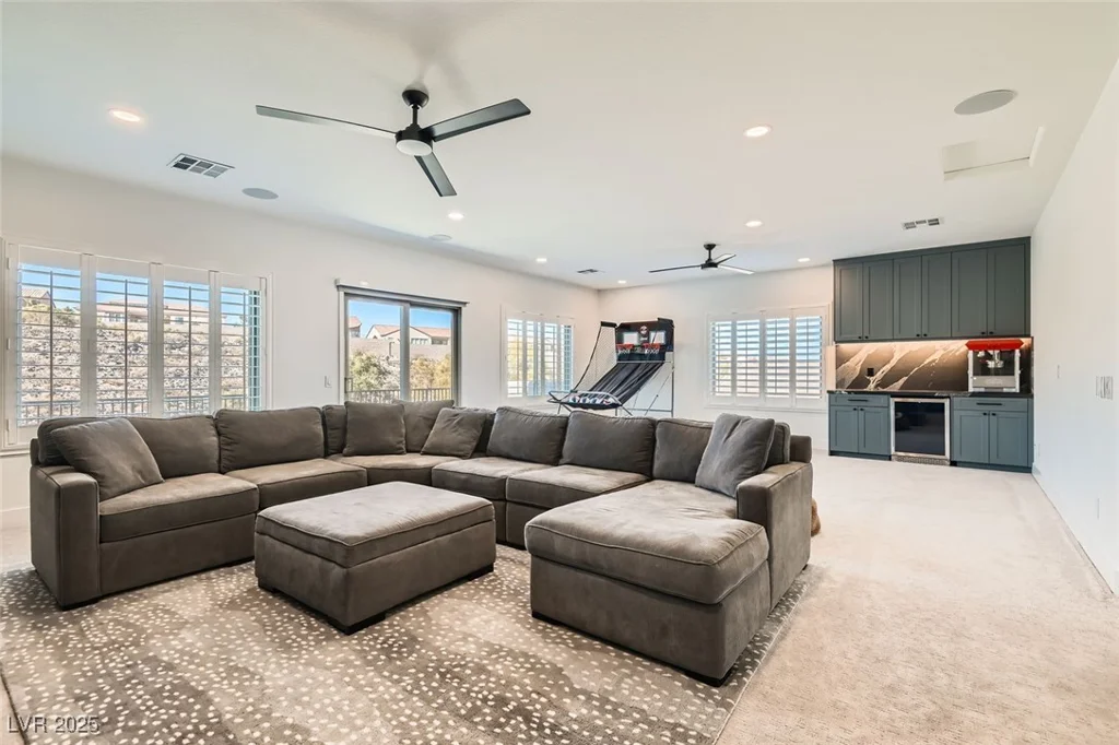 21 Levan Hills, Henderson, NV 89052