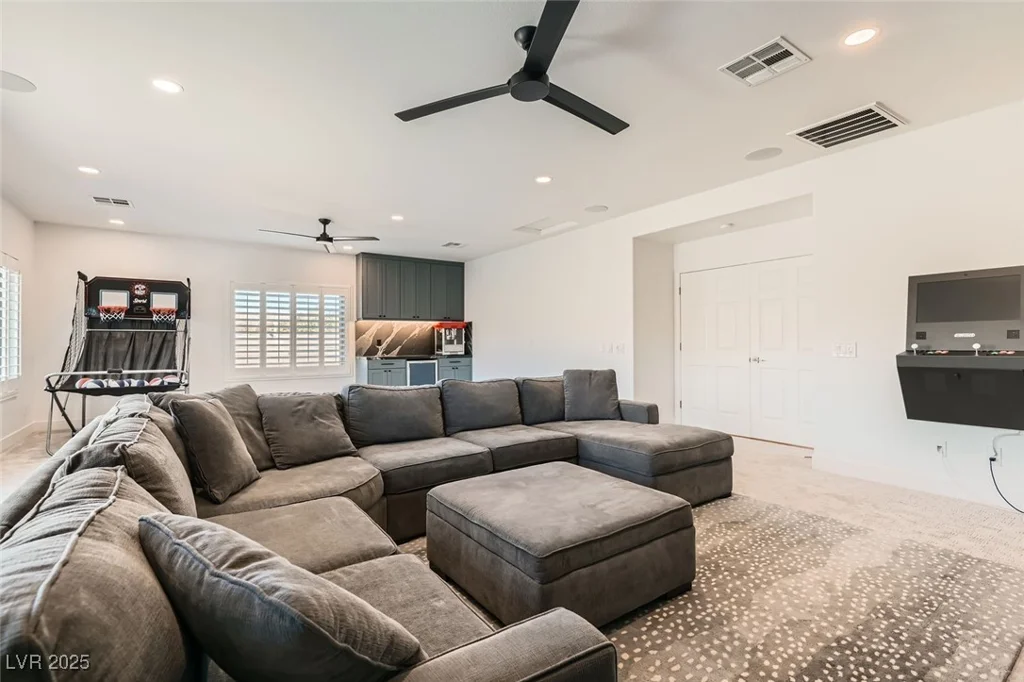 21 Levan Hills, Henderson, NV 89052
