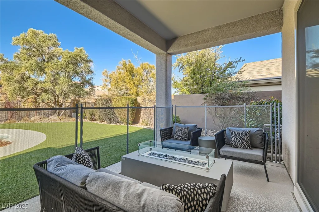 21 Levan Hills, Henderson, NV 89052