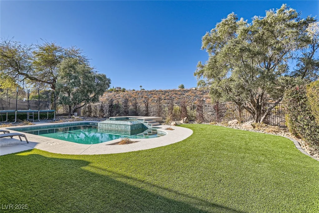 21 Levan Hills, Henderson, NV 89052
