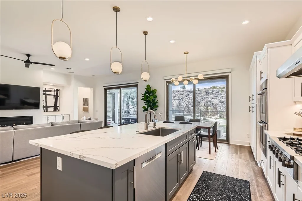 21 Levan Hills, Henderson, NV 89052
