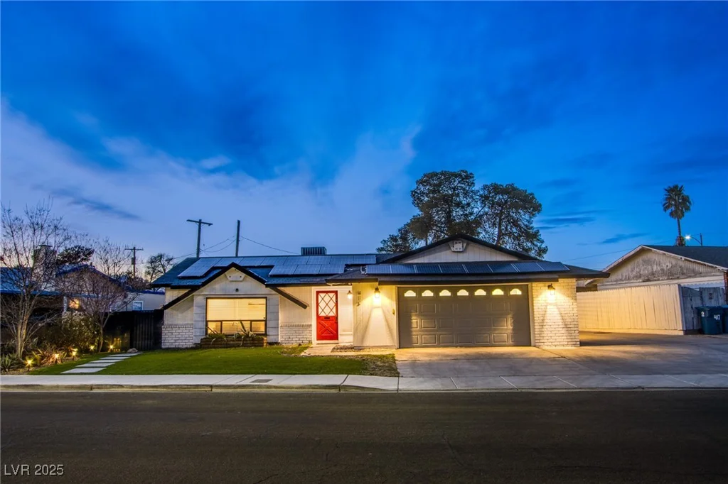 413 Estella, Las Vegas, NV 89107