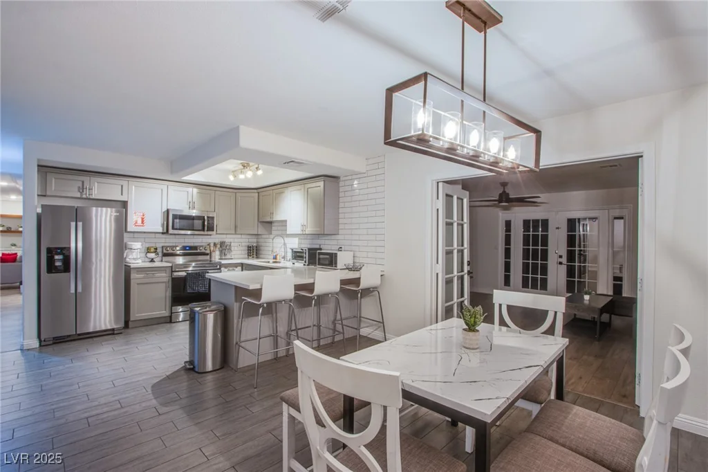 413 Estella, Las Vegas, NV 89107