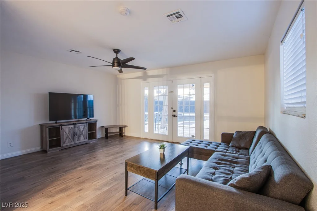 413 Estella, Las Vegas, NV 89107