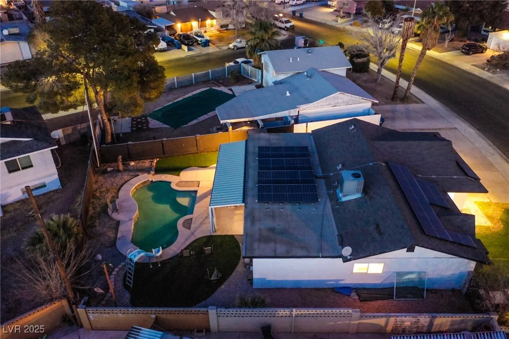 413 Estella, Las Vegas, NV 89107
