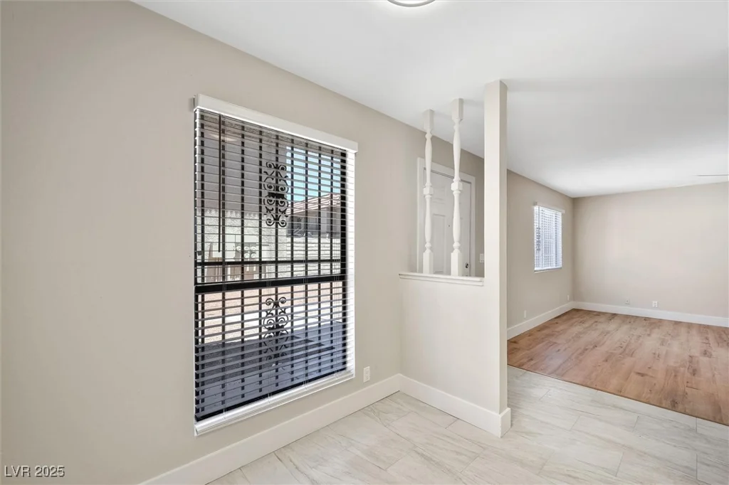 4300 Lamont, Las Vegas, NV 89115