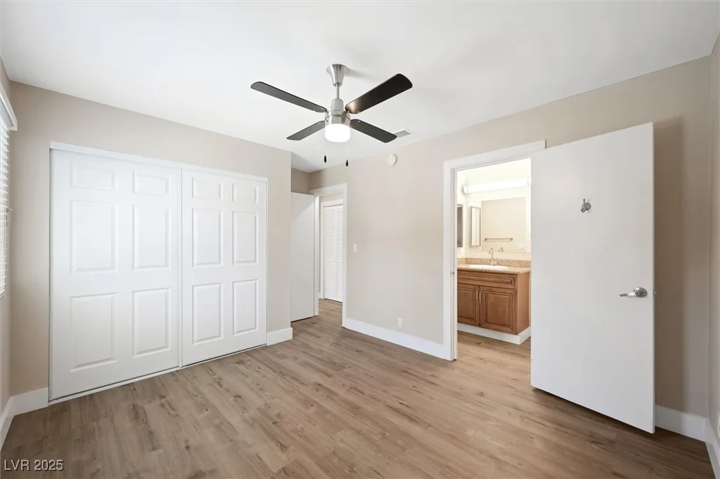 4300 Lamont, Las Vegas, NV 89115