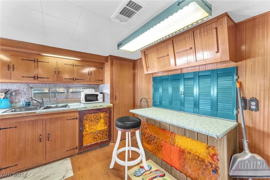 6163 Mount Rainier, Las Vegas, NV 89156