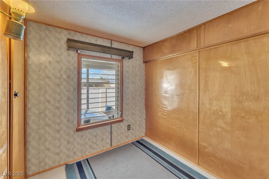 6163 Mount Rainier, Las Vegas, NV 89156