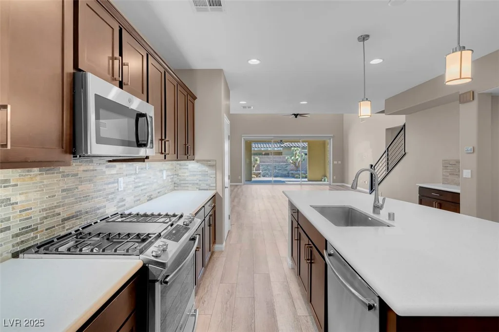 12836 Alcores, Las Vegas, NV 89141