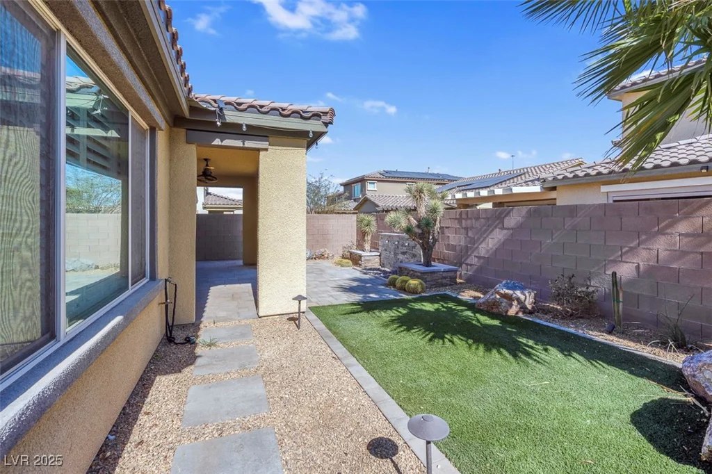 12836 Alcores, Las Vegas, NV 89141