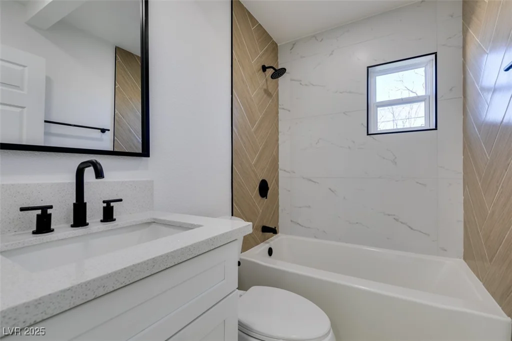 704 Stanford, Las Vegas, NV 89107