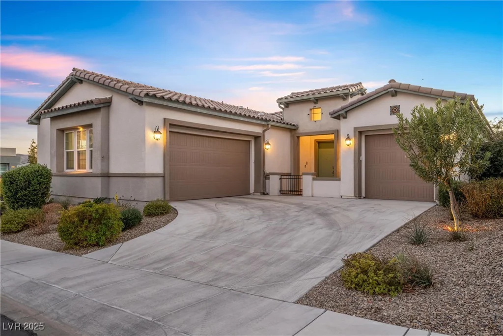 1 Vicolo Bella, Henderson, NV 89011