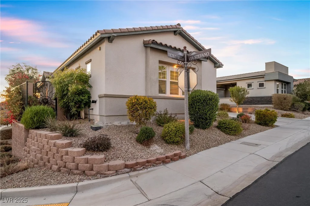 1 Vicolo Bella, Henderson, NV 89011