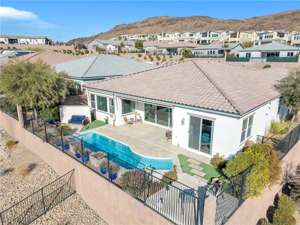 1 Vicolo Bella, Henderson, NV 89011